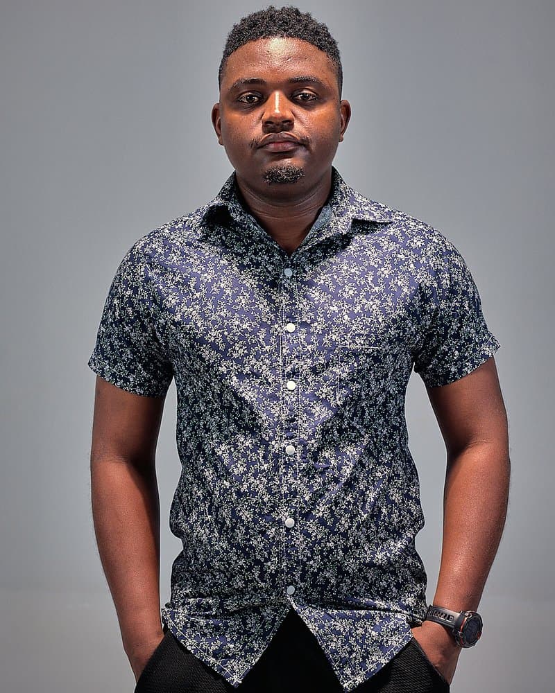 Navy micro-floral short-sleeve shirt